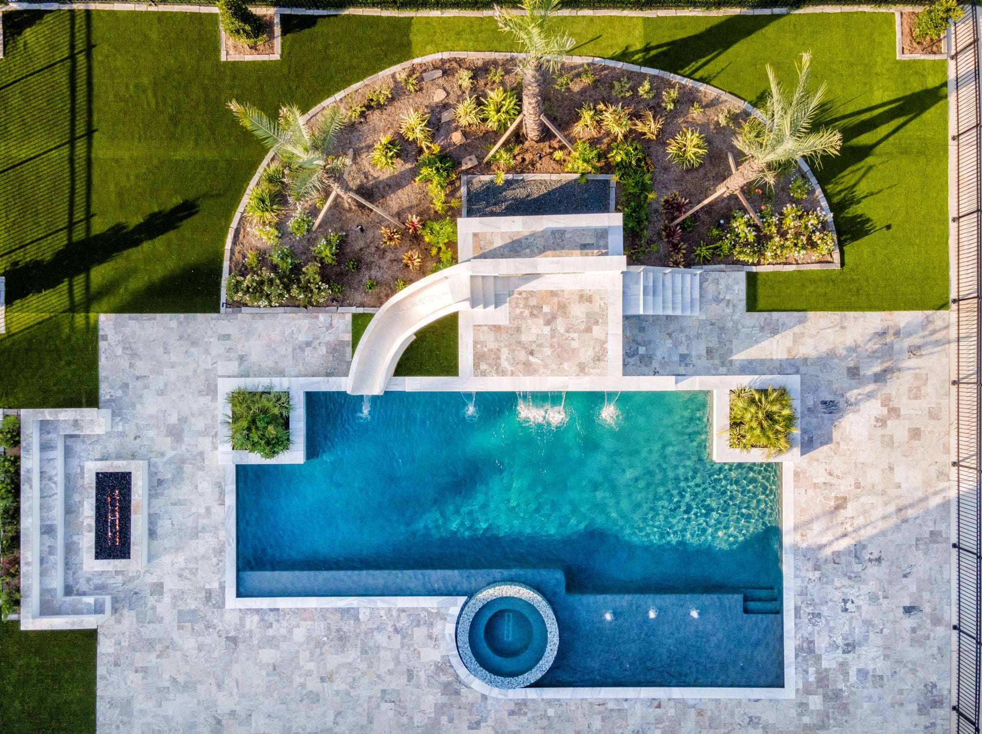 Geometric Pool Design by Avree Custom Pools.  Photo by JimiSmithPhotography(EW)05